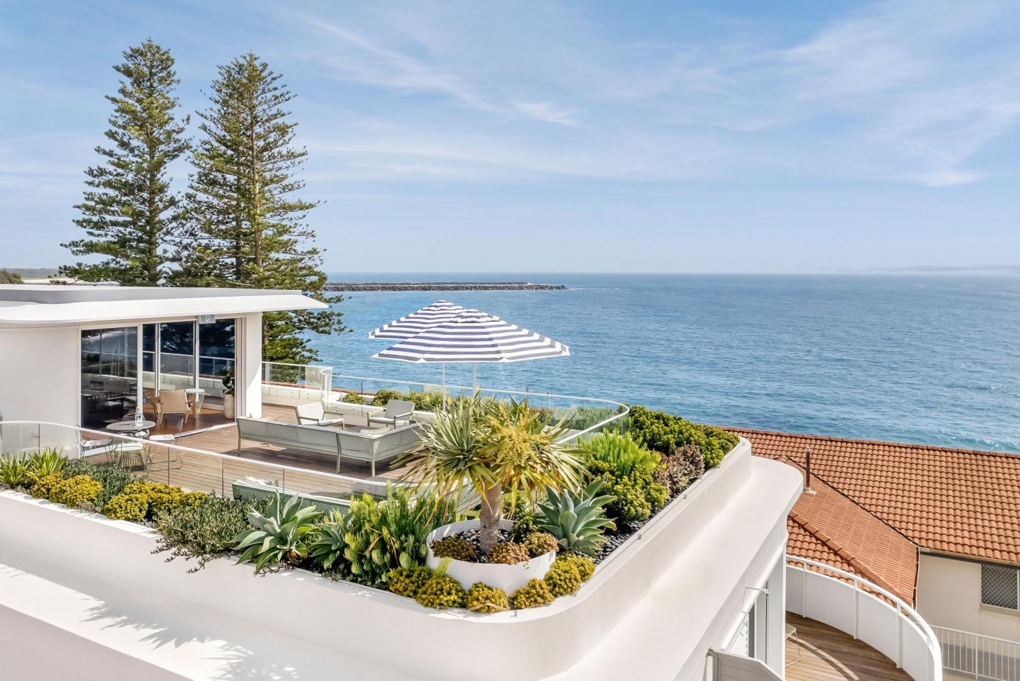 The Surf Yamba Hotel Exterior photo